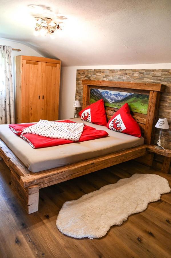 Ferienhaus Schneiderhaeusl Zillertal Stummerberg Екстер'єр фото