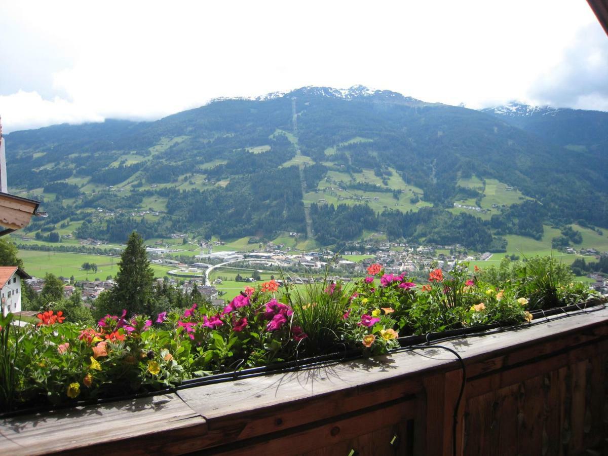 Апартаменти Ferienhaus Schneiderhausl Zillertal Stummerberg Екстер'єр фото