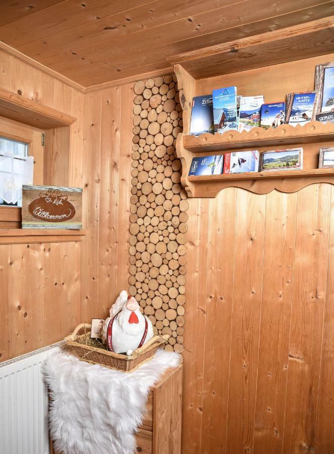 Ferienhaus Schneiderhaeusl Zillertal Stummerberg Екстер'єр фото